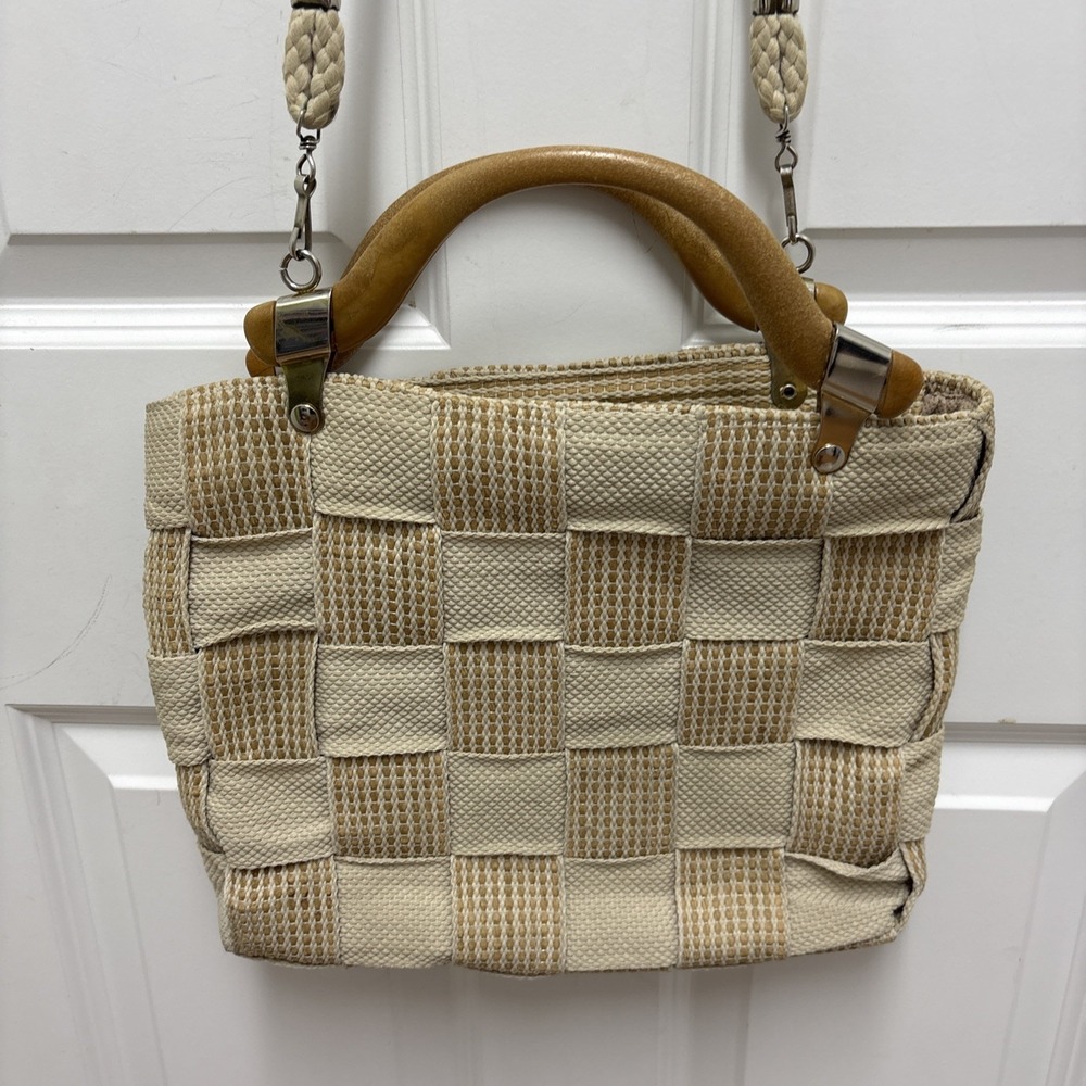Vintage Tan Textured Woven Basket Purse With Wooden Handles And Strap Clean